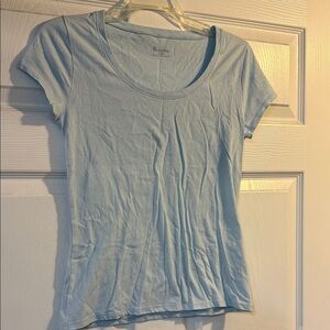 women’s light blue fitted T-shirt